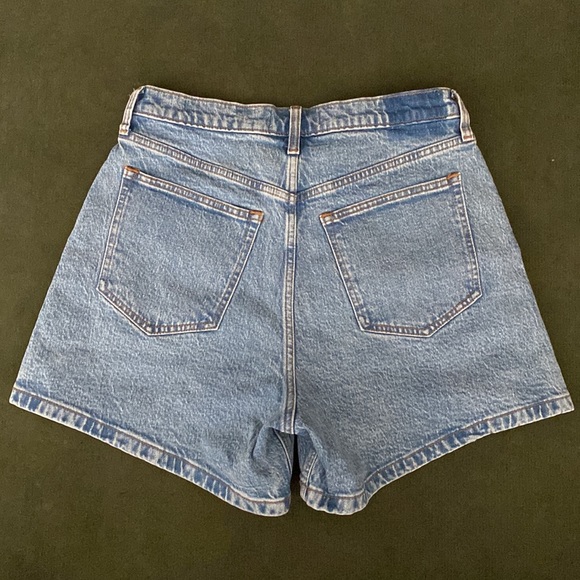 NWT Curve Love High Rise Dad Short - Abercrombie - Picture 2 of 4